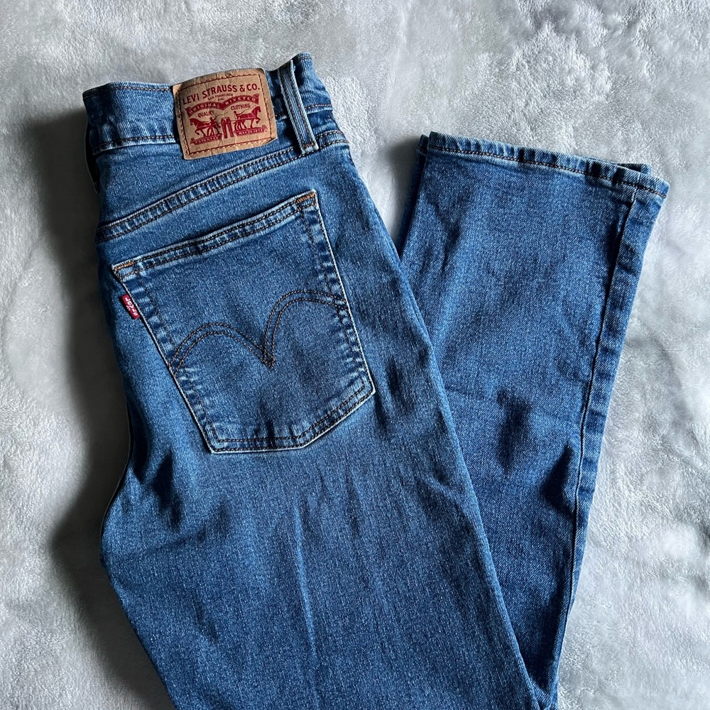 Levi's High Rise Wedgie Straight Jeans
